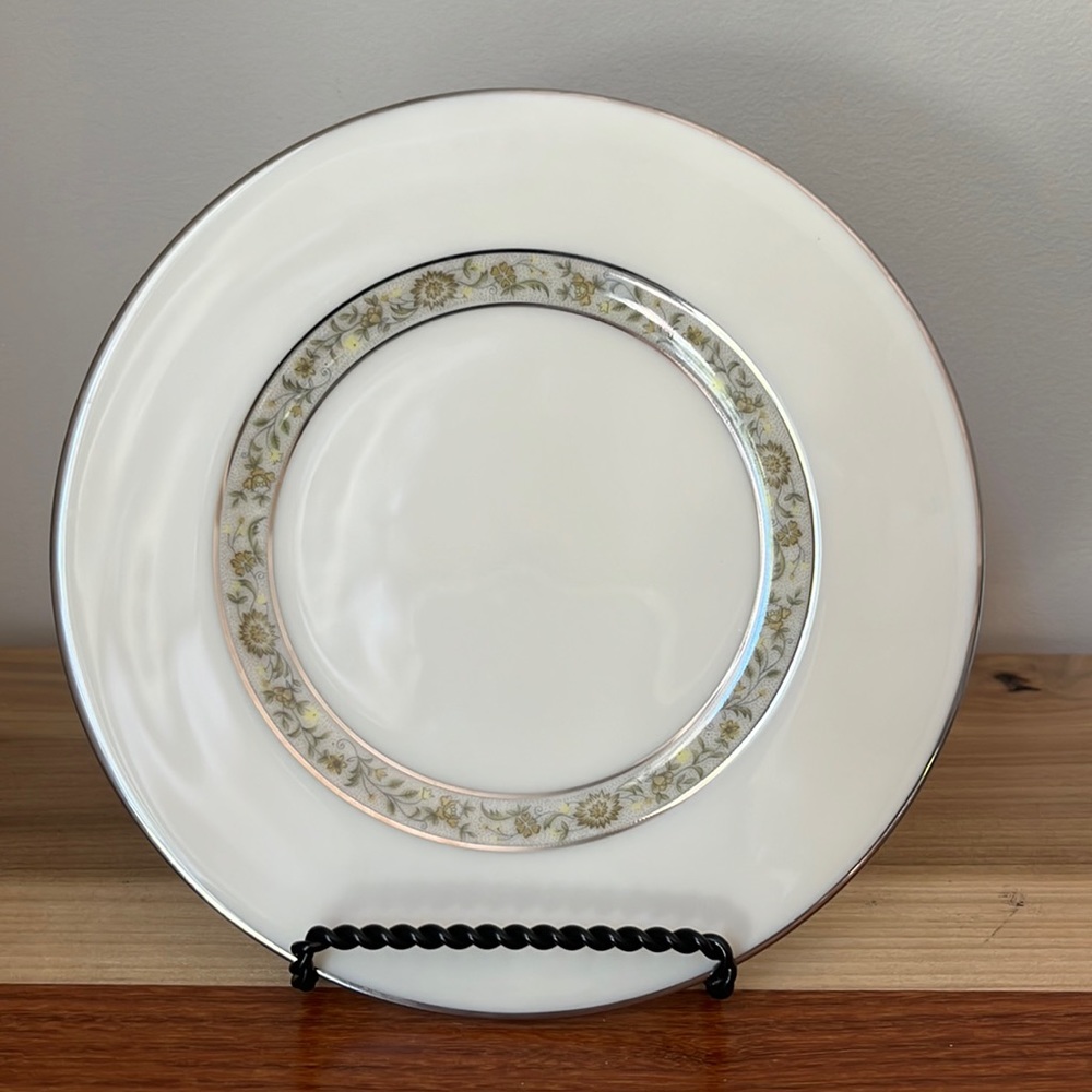 EUC Bread & Butter Plate Lenox Springdale